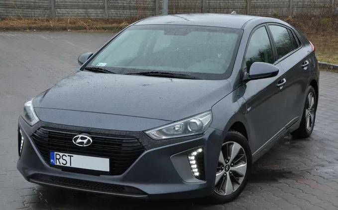 samochody osobowe Hyundai IONIQ cena 76500 przebieg: 48000, rok produkcji 2019 z Pilica